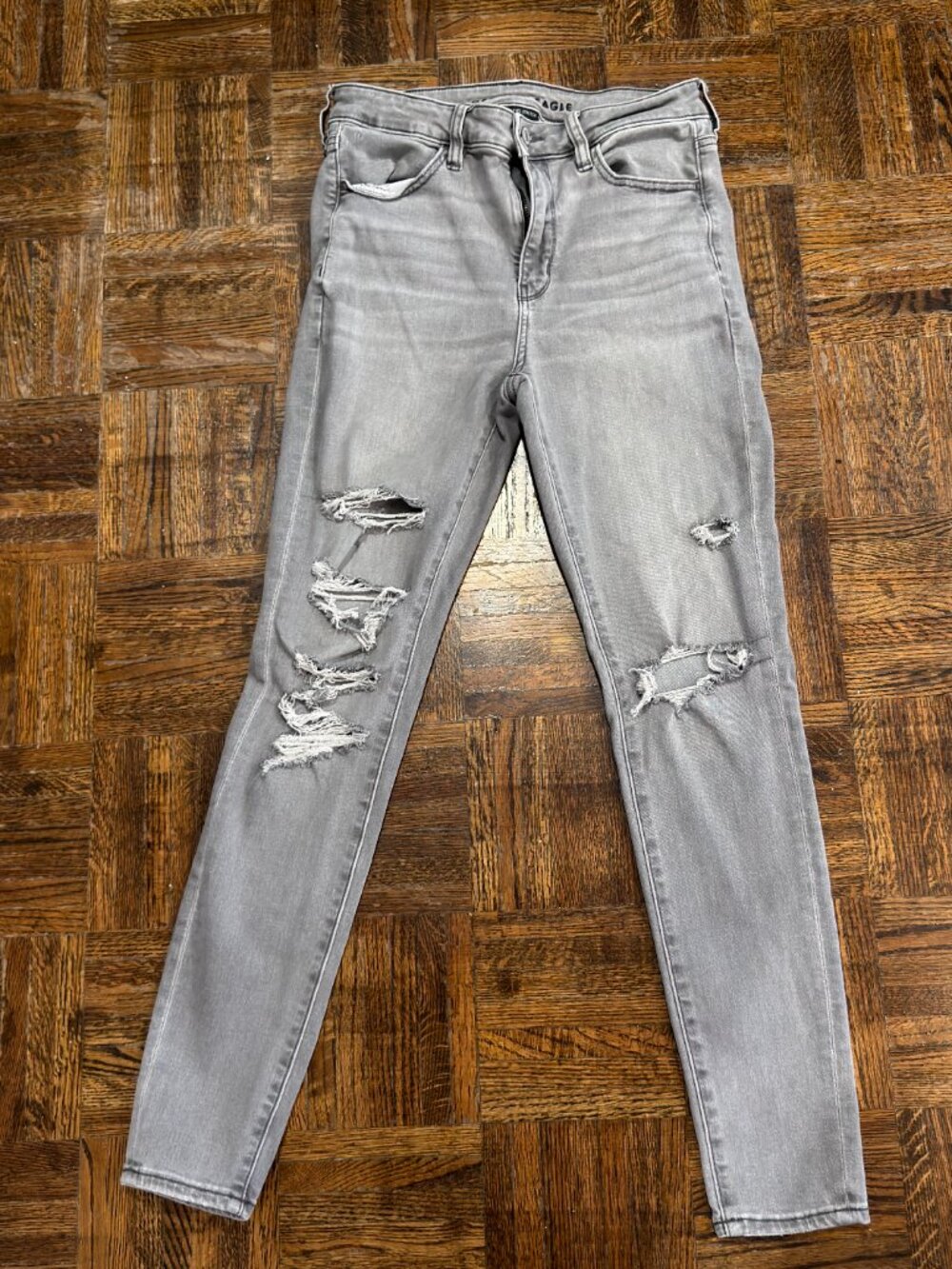 American Eagle Ne(x)t Level Gray High-Waisted Distressed Jeggings Size 8 CA